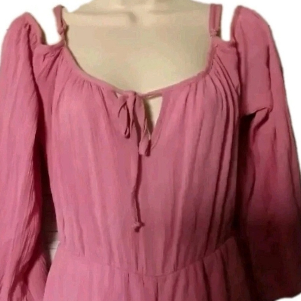 SEE YOU MONDAY Cold Shoulder Romper Womans Size S Mauve NWT
